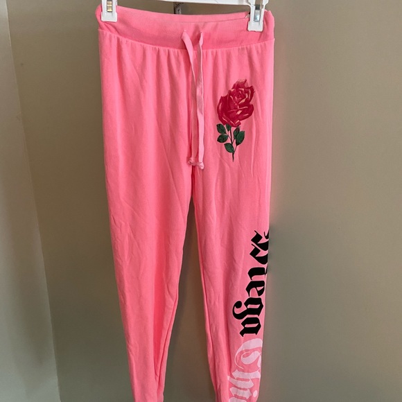 NWOT Wildfox Mega Chic Rose Sweatpants XS Coral - Picture 2 of 8